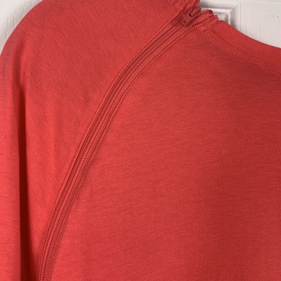 Care + Wear coral colored 3/4 length sleeves with zippers on each side size XL - Picture 4 of 6